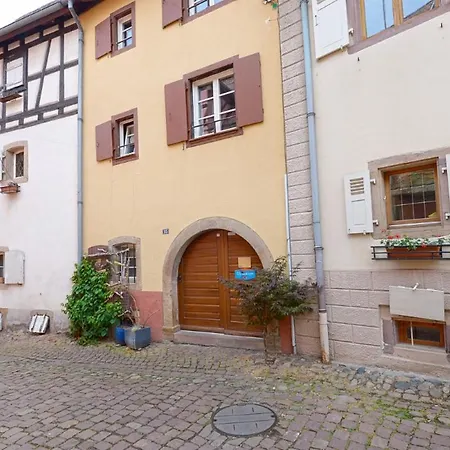 Bredala Situe Dans Les Remparts * Eguisheim